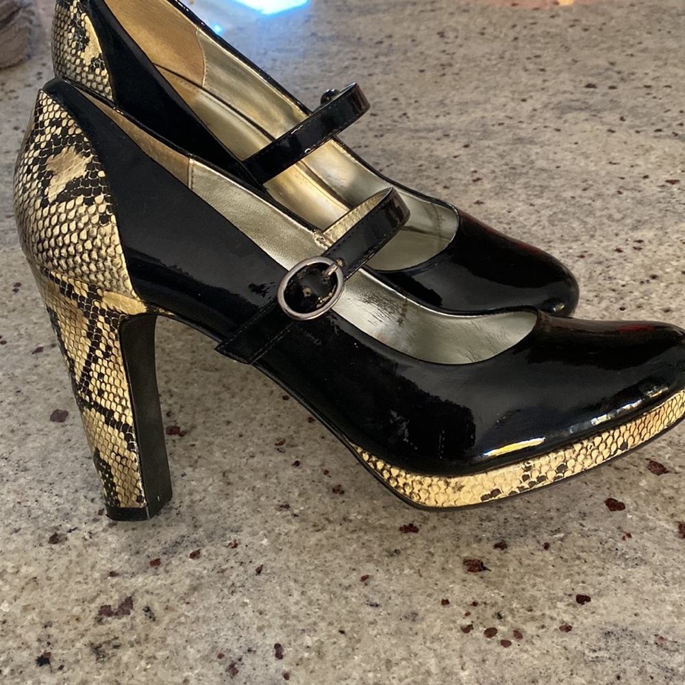 Beautiful heels - Picture 4 of 5